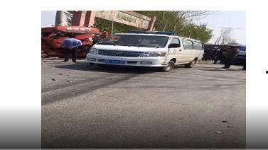 车祸新闻怎么爆料,网友实时爆料还原事故经过