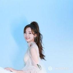 明星吕小雨照片,青春活力，魅力四溢