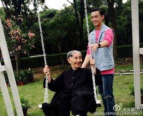 短发荡秋千av,一场青春的私密回忆